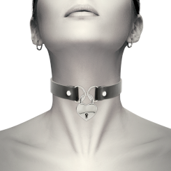 Darkness - comfortable posture necknauha with nahka chain